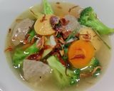 Foto langkah ke 5 dari resep Sup Sayuran Bakso Sosis.