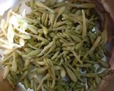 Foto langkah ke 2 dari resep Oseng Pedis Buncis Bunga Pepaya.