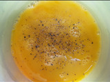 Omelette colorido con tocino