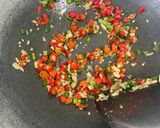 Foto langkah ke 4 dari resep Ayam terong cabe tumis pedas.