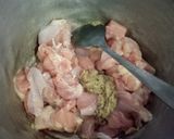 Foto langkah ke 2 dari resep Ayam Bawang Goreng.