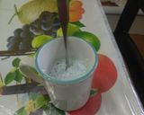 A picture of step 4 of Blue Whipped cream.