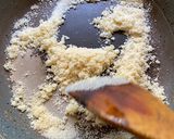 A picture of step 3 of Kashmiri Gur Halwa.