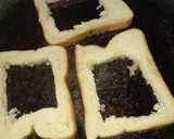 A picture of step 4 of Simple bread and egg.