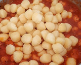 Foto del paso 9 de la receta: Ñoquis con salchichas a la napolitana