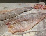 Foto del paso 1 de la receta: Lubina a la manzana con ajetes tiernos