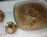 A picture of step 9 of Maggi soup with roasted nuts and chicken 😋😋😋😋.