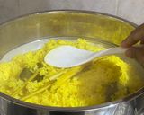 Foto langkah ke 3 dari resep Nasi Kuning Banjar dengan Ayam Telur Bumbu Habang.