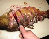 A ponty konyhai előkészítése recept fázis 7 fotója