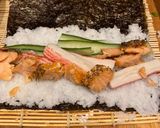 Domowe sushi krok przepisu 12 zdjęcie