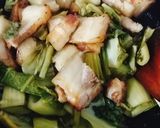 Hình bước làm 1 của món Ba chỉ kho dưa cải chua