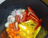 Foto del paso 1 de la receta Guiso de macarrones y salchichas