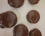 A picture of step 2 of Chocolate Coated Oreos.