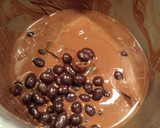 Foto del paso 6 de la receta: Turrón de chocolate con conguitos negros