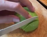 รูปขั้นตอนการทำที่ 2 ของ แซนวิชไข่คนอะโวคาโด้ 🥑🍳& ซัลซ่าผลไม้🍎🍓
