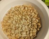 Foto langkah ke 4 dari resep Kacang bawang gurih renyah.