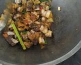 Foto langkah ke 3 dari resep Ikan tongkol suwir sambal pedas manis.