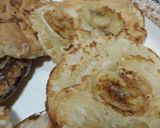 صورة لخطوة 4 من وصفة بانكيك بقطع الموز 🍌🥞