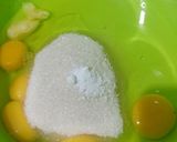Foto langkah ke 1 dari resep Bolu tape kukus.