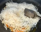 Foto langkah ke 3 dari resep 384. Risol Isi Bihun.