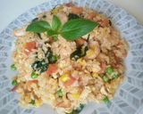 A picture of step 4 of Thai Basil Shrimp, Tomato, and Egg Fried Rice.