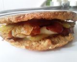 Foto del paso 9 de la receta: Arepa de Zanahoria 🥕con relleno hawaiano!!!😜😜😜🍘🧀🥓🍍🍘