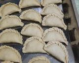 Foto langkah ke 4 dari resep Pastel Isi Soun dan Sayur.
