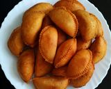 গুজিয়া (Gujia recipe in Bengali) রেসিপি ধাপ - 5 ছবি