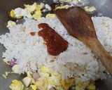 Foto langkah ke 3 dari resep Nasi Goreng Saus Barbeque.