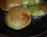 A picture of step 6 of Bathua Methi puri.