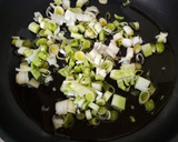 Foto del paso 1 de la receta: Filetes de pollo con puerro y champiñón