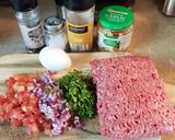 Foto del paso 1 de la receta: Tortitas de carne en caldillo rojo 🤤👌