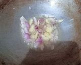 Foto langkah ke 2 dari resep Tumis Brokoli Wortel.