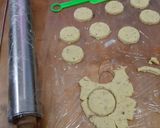 Foto langkah ke 5 dari resep Oregano Cookies (Savory Cookies).
