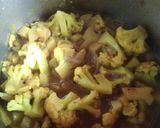 A picture of step 3 of Cauliflower onion curry #Cookpad.