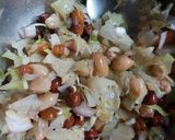 पत्तागोभी मूंगफली अंकुरित चना सलाद (Pattagobhi moongfali ankurit chana salad recipe in hindi) रेसिपी चरण 3 फोटो