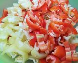 Lecsó füstölt kolbásszal-fehér szalonnával recept fázis 1 fotója