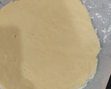 A picture of step 6 of Salted caramel tart.