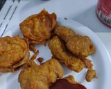 A picture of step 4 of Veggies chilli besan fry.