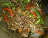 Foto langkah ke 6 dari resep Sapi Lada Hitam (Beef Blackpepper).