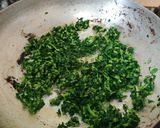 A picture of step 8 of Methi Matar Malai.