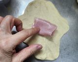 Foto del paso 11 de la receta: Medialunas con jamón