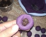 Foto langkah ke 4 dari resep Bola-bola Ubi Ungu Coklat Lumer.