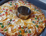 Foto del paso 7 de la receta: Roscón de Reyes - amasado en panificadora-