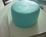 Foto del paso 9 de la receta: Torta de pepa pig cumpleaños de mellizos