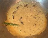 A picture of step 6 of Egg in white gravy.