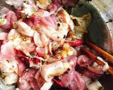 Hình bước làm 1 của món Thịt xào đậu cove và cà rốt - món xào thần thánh