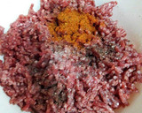 Foto del paso 9 de la receta: Keftas hamburguesadas con queso y salsa de carne picada y tomate