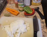 Foto del paso 1 de la receta: Pollo con guisantes y comino