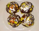 ખજૂર અંજીર ના લાડુ (Khajoor anjir ladu recipe in gujarati) રેસીપી સ્ટેપ11ફોટો